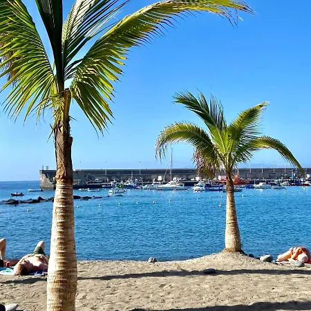 Number 5 At The Marina, Tenerife Apartament *
