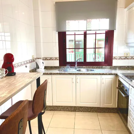 Number 5 At The Marina, Tenerife Apartment Playa San Juan