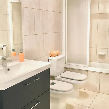 Apartment Number 5 At The Marina, Tenerife *