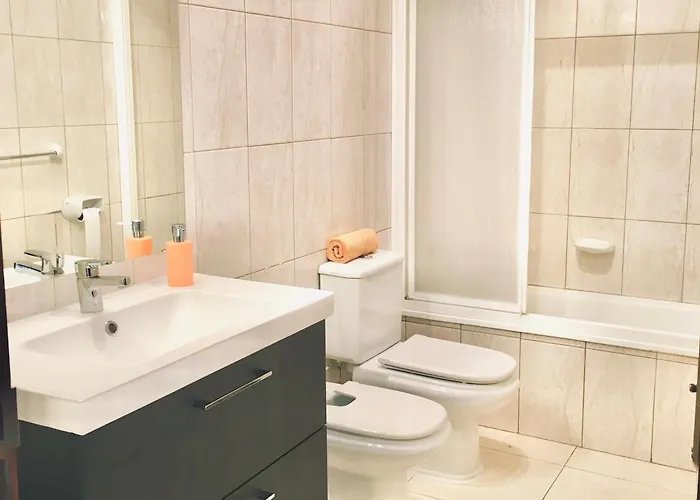 Apartamento Number 5 At The Marina, Tenerife *